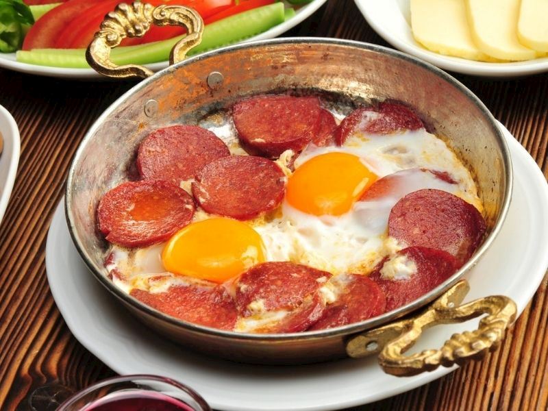 SAHANDA SUCUKLU YUMURTA 230₺